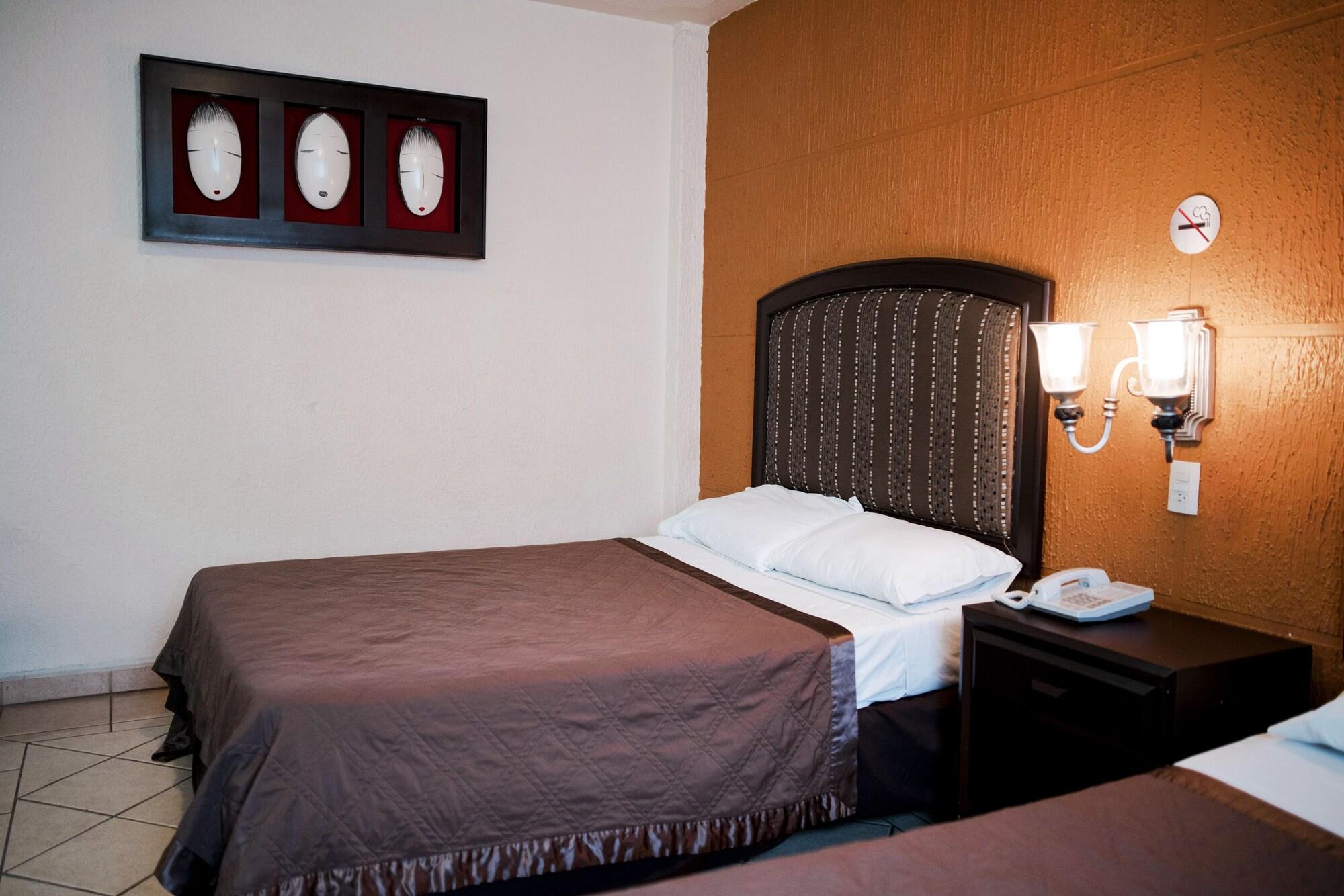 Hotel Eh Ejecutivo Urban Tepic Zewnętrze zdjęcie