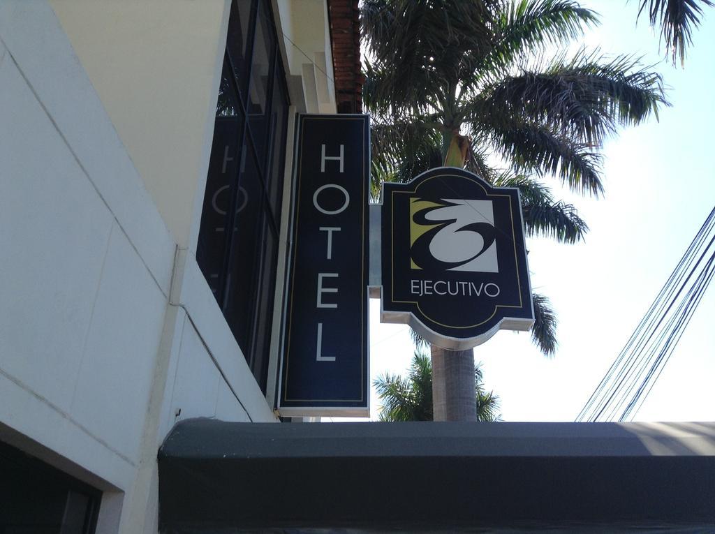 Hotel Eh Ejecutivo Urban Tepic Zewnętrze zdjęcie
