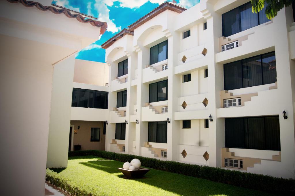 Hotel Eh Ejecutivo Urban Tepic Zewnętrze zdjęcie