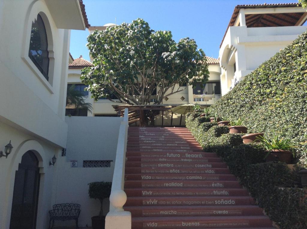 Hotel Eh Ejecutivo Urban Tepic Zewnętrze zdjęcie