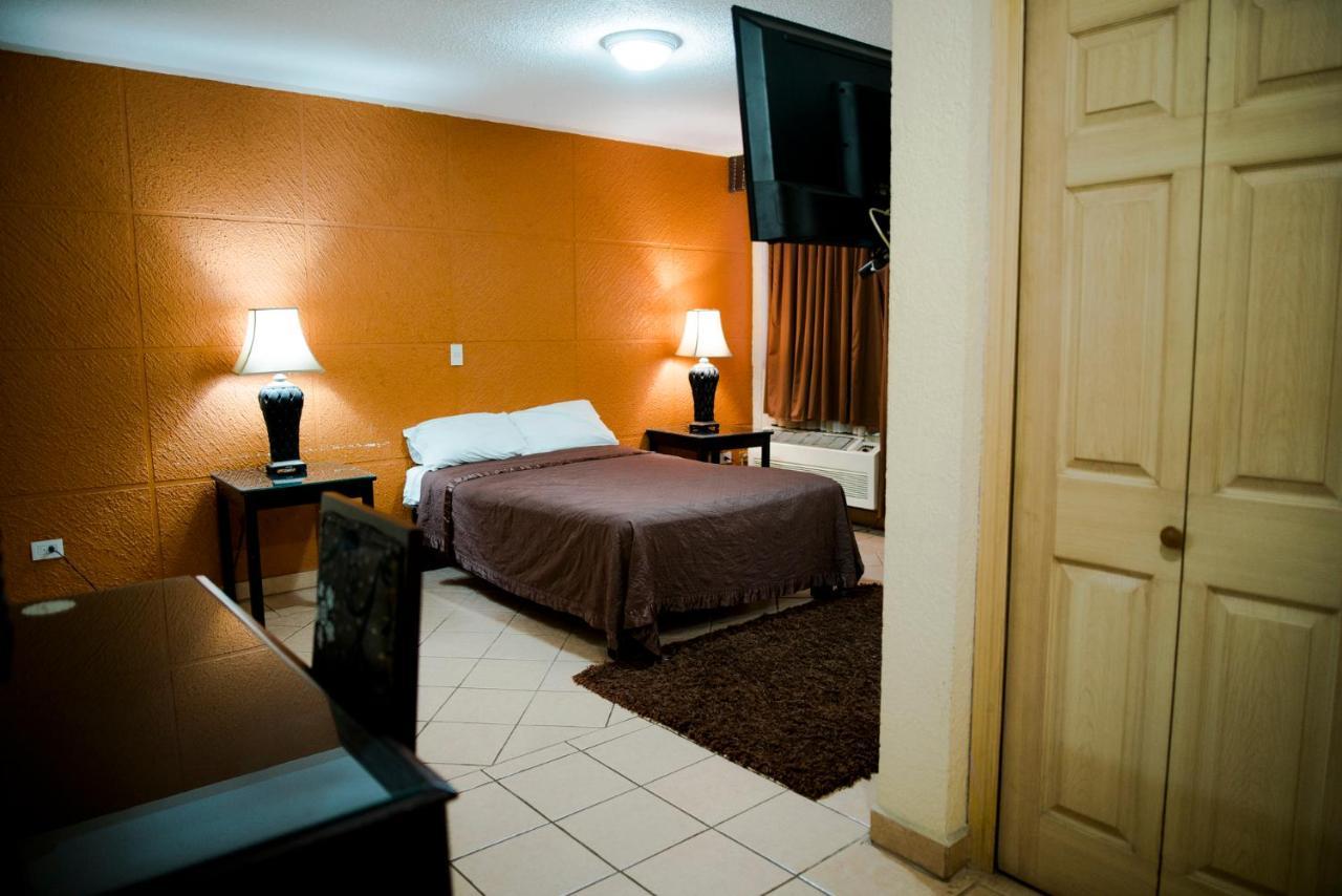Hotel Eh Ejecutivo Urban Tepic Zewnętrze zdjęcie