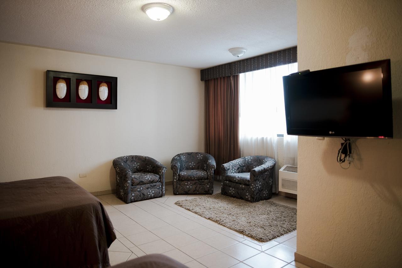 Hotel Eh Ejecutivo Urban Tepic Zewnętrze zdjęcie