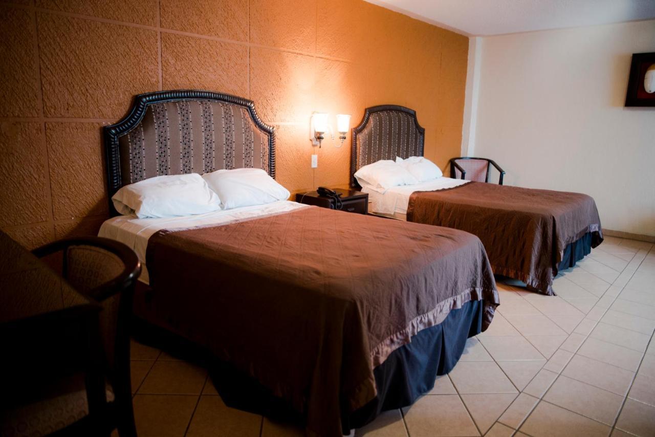 Hotel Eh Ejecutivo Urban Tepic Zewnętrze zdjęcie